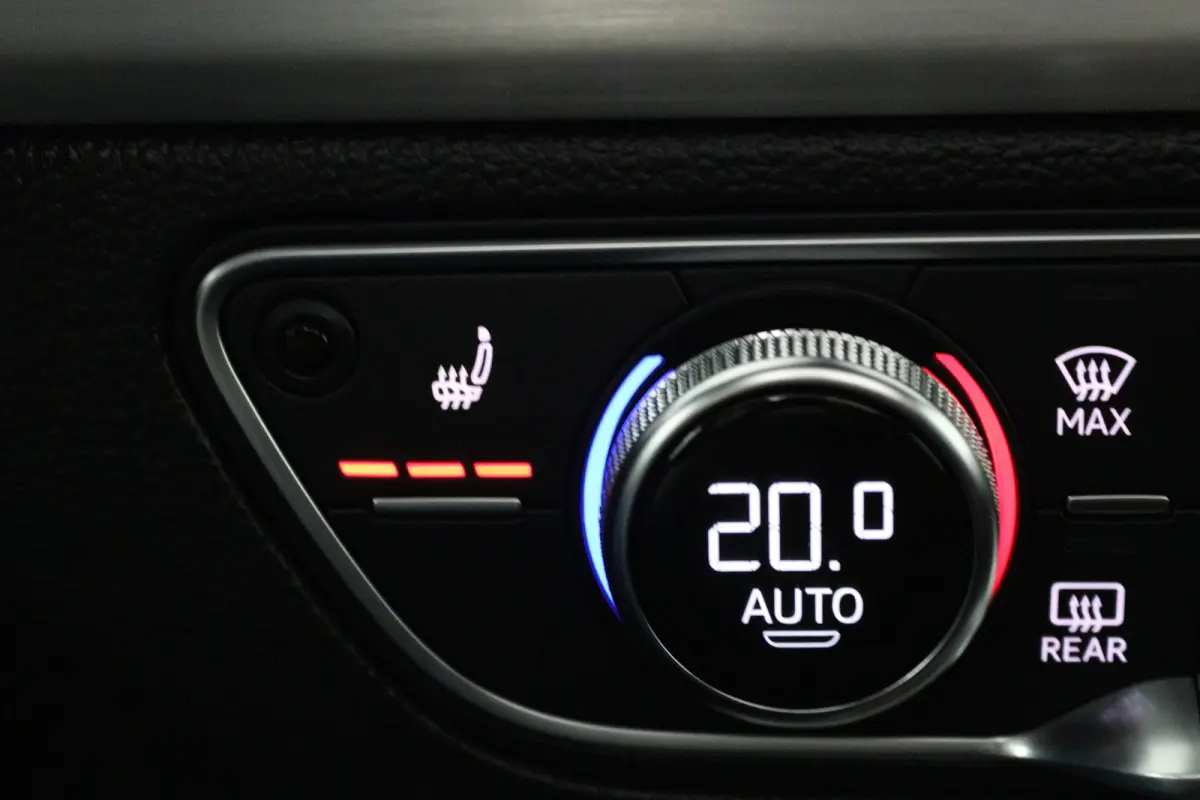 55 TFSI e quattro Competition (PANORAMADAK, 360 VIEW, STOELVERWARMING, BLACK PAKKET, LED, ADAPTIVE CRUISE, ELEKT. STOELEN)