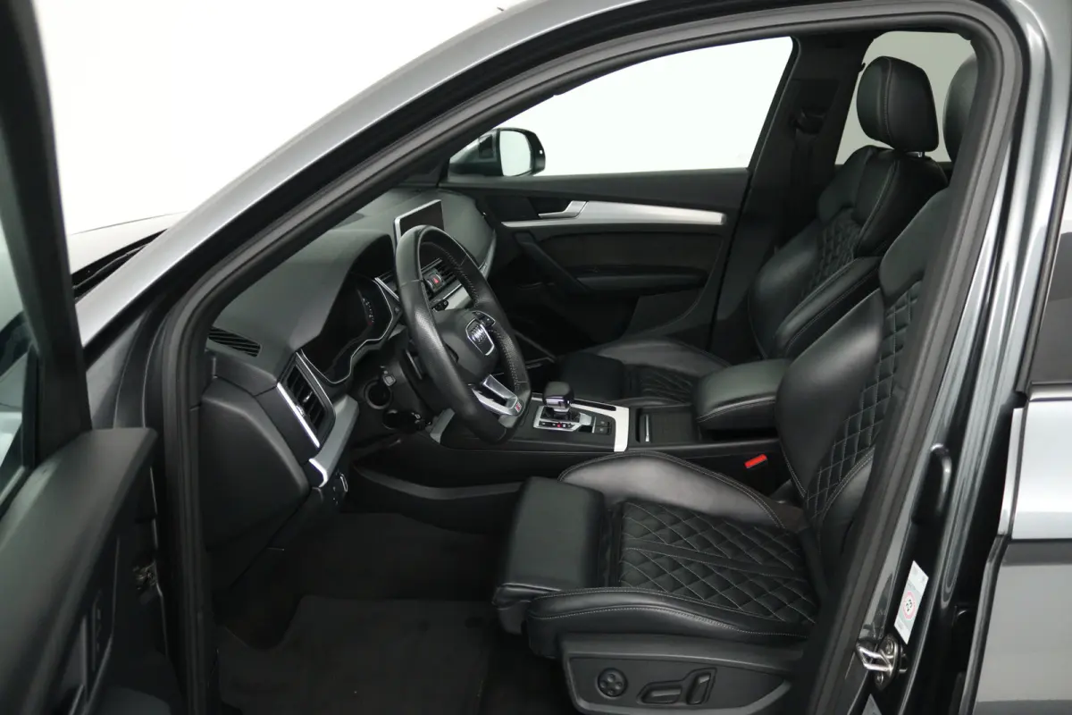 55 TFSI e quattro Competition (PANORAMADAK, 360 VIEW, STOELVERWARMING, BLACK PAKKET, LED, ADAPTIVE CRUISE, ELEKT. STOELEN)