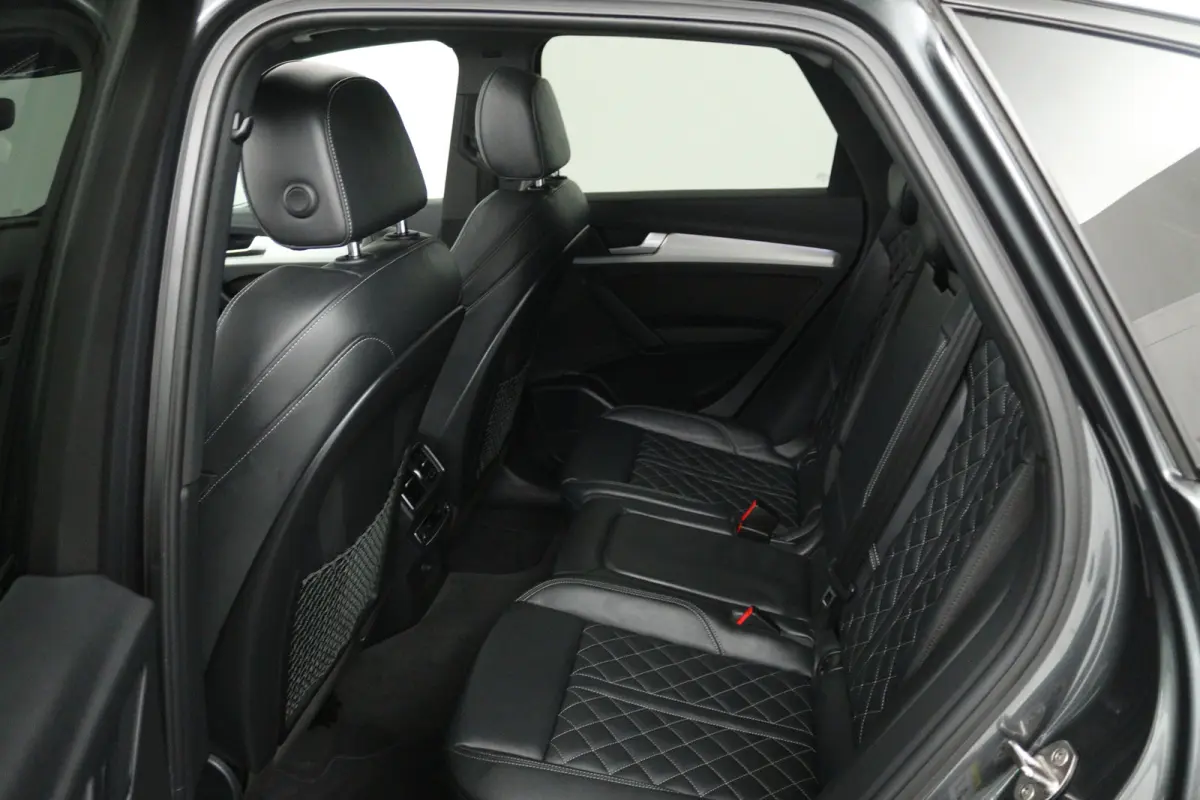55 TFSI e quattro Competition (PANORAMADAK, 360 VIEW, STOELVERWARMING, BLACK PAKKET, LED, ADAPTIVE CRUISE, ELEKT. STOELEN)
