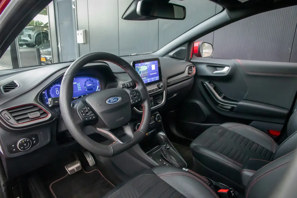 1.0 EcoBoost ST-Line X | Automaat | Dealer o.h. | Adaptieve cruise | LED | Winter-pack | Camera | B&O Audio | Dodehoek detectie | Carplay | Trekhaak
