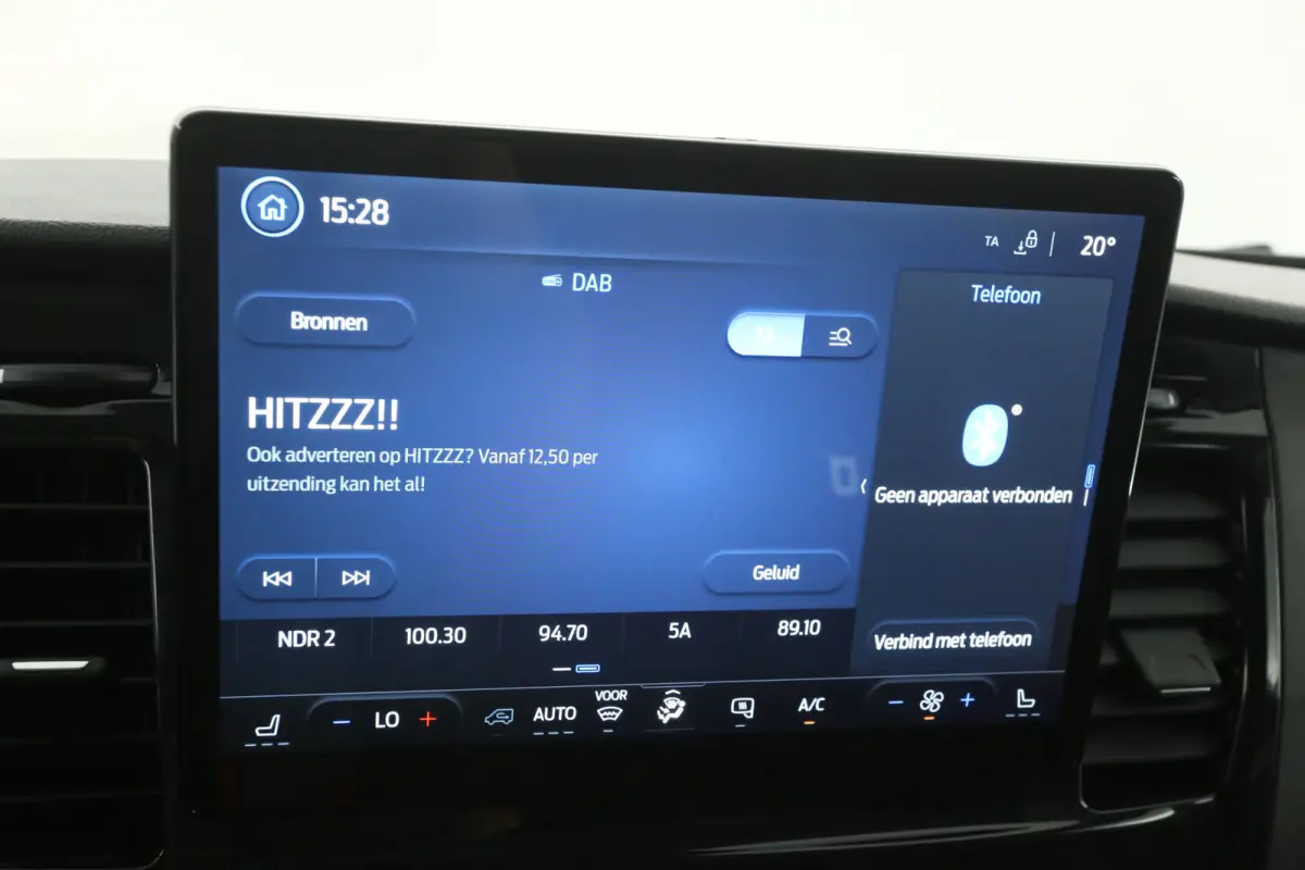 68 kWh L3H3 | Snelladen | SOH 96% | Clima | Camera | 3 Zits | Cruise | Carplay | Parkeersens.