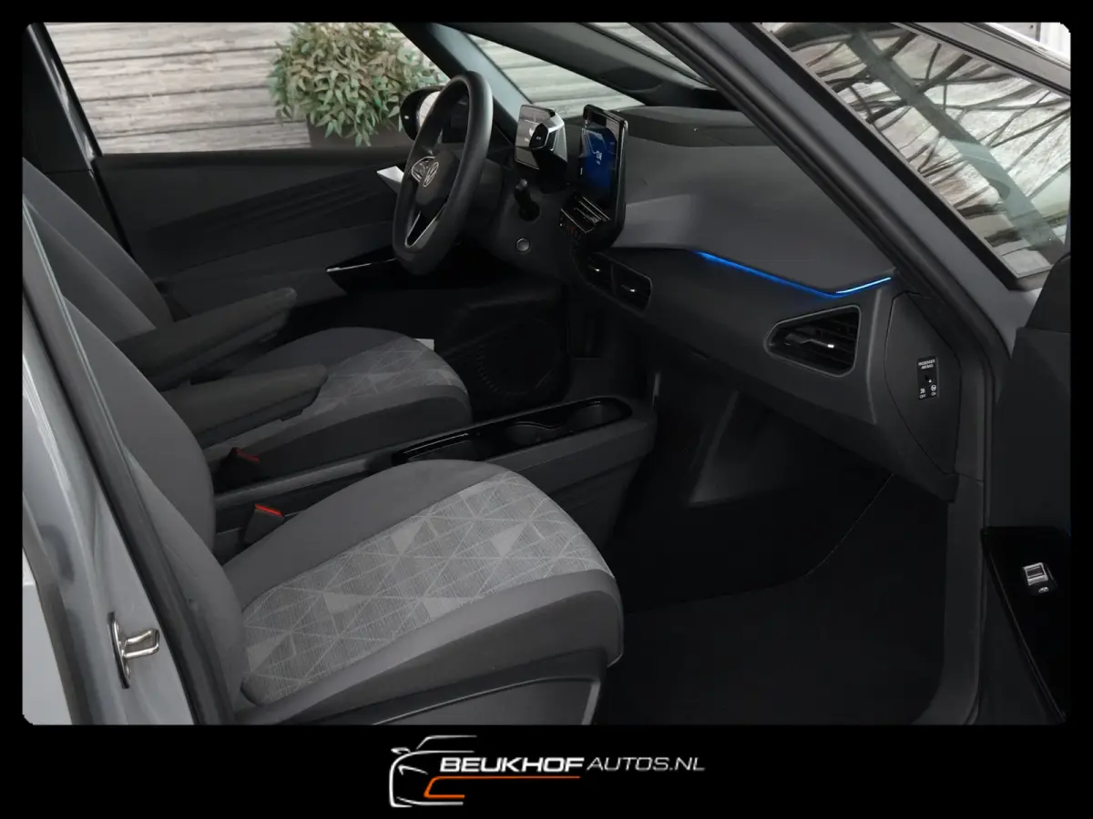 First 58 kWh Carplay Navi Adapt Cr Soh 92.4%