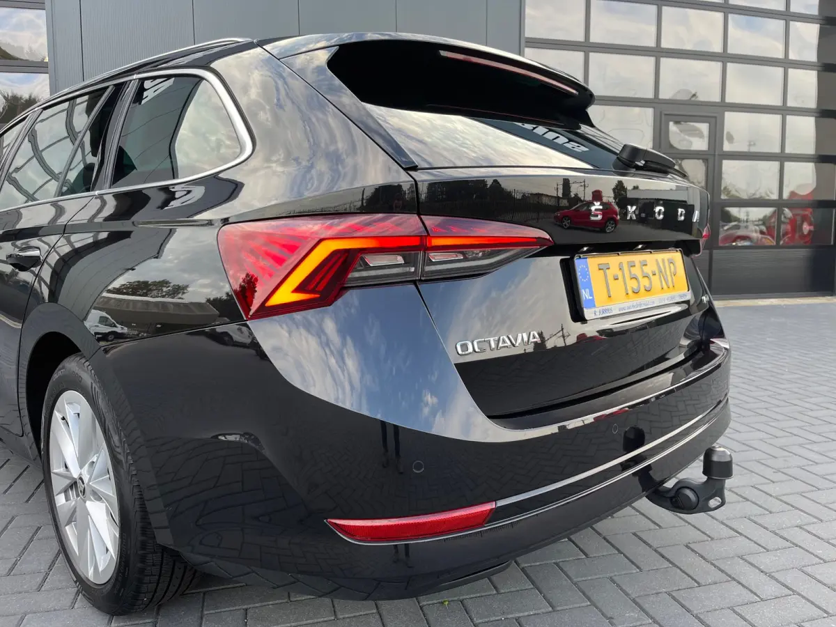 1.5 e-TSI Business Edition Plus NL.Auto/Trekhaak/Full Led/Virtual Cockpit/1Ste Eigenaar/Dealer Onderhouden