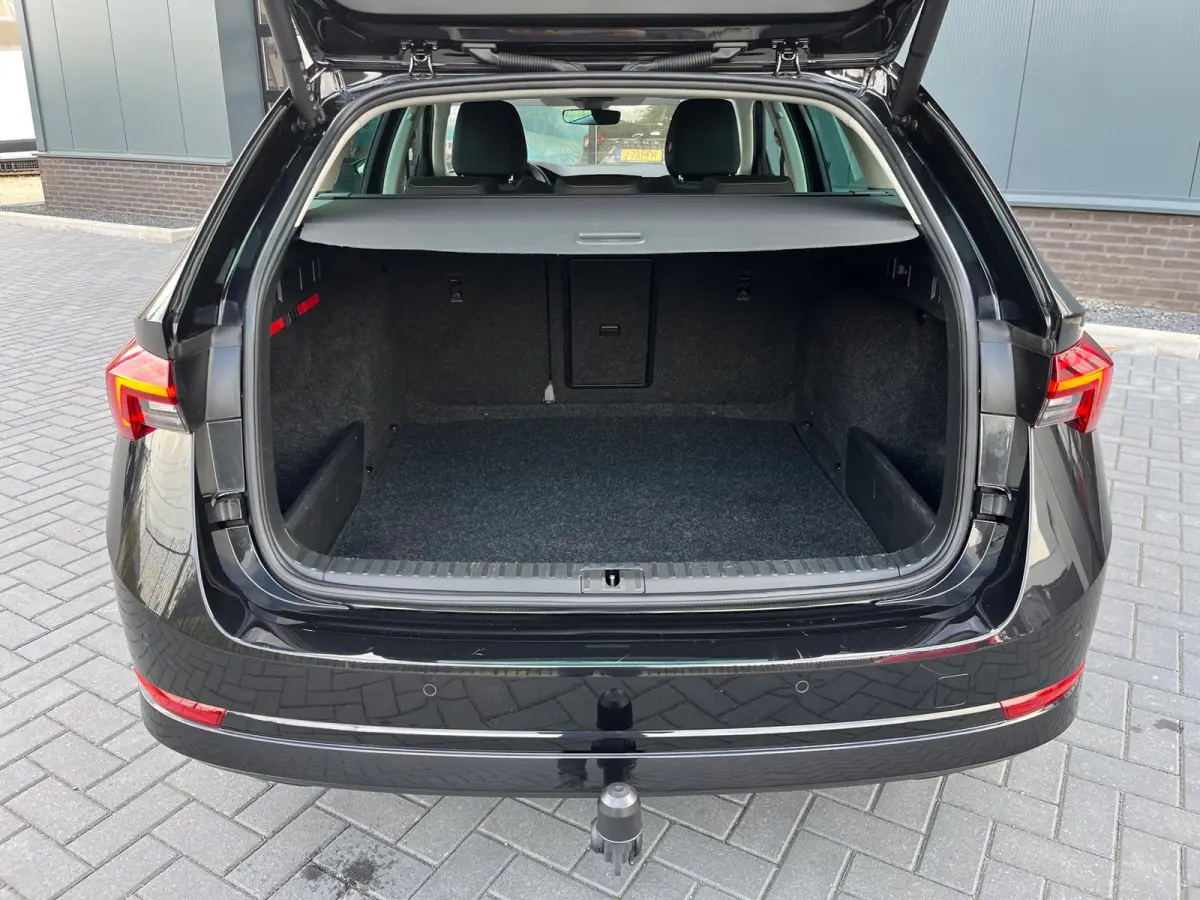 1.5 e-TSI Business Edition Plus NL.Auto/Trekhaak/Full Led/Virtual Cockpit/1Ste Eigenaar/Dealer Onderhouden