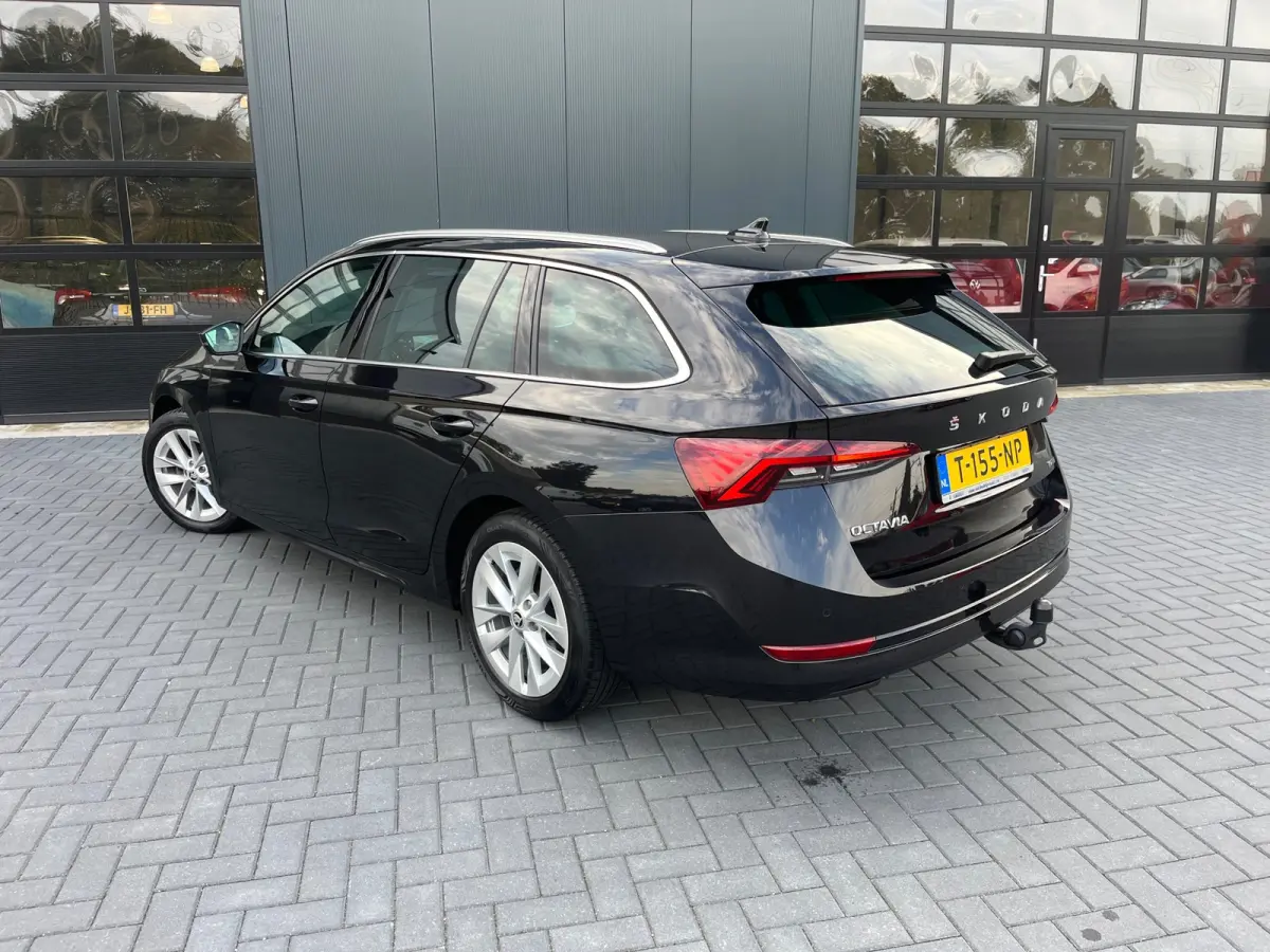 1.5 e-TSI Business Edition Plus NL.Auto/Trekhaak/Full Led/Virtual Cockpit/1Ste Eigenaar/Dealer Onderhouden