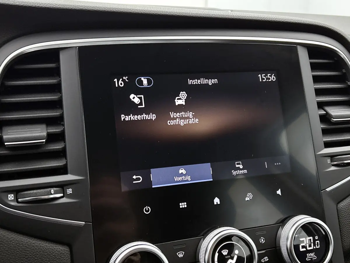 Automaat 1.3 TCe 141PK Zen / Trekhaak / 1700kg trekgewicht / Navigatie / Pdc.A / Airco-ecc./ Xenon / Apk nieuw