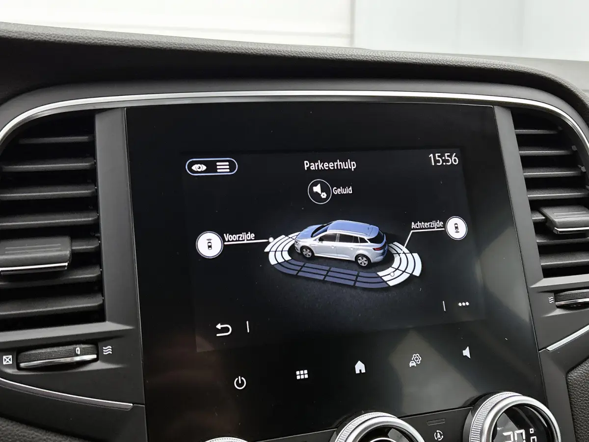 Automaat 1.3 TCe 141PK Zen / Trekhaak / 1700kg trekgewicht / Navigatie / Pdc.A / Airco-ecc./ Xenon / Apk nieuw