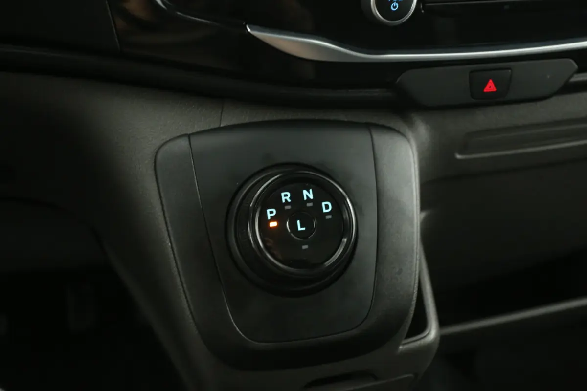 68 kWh L3H2 | Snelladen | SOH 95% | Clima | Camera | Cruise | 3 Zits | 2xSchuifdeur | Carplay | Parkeersens.