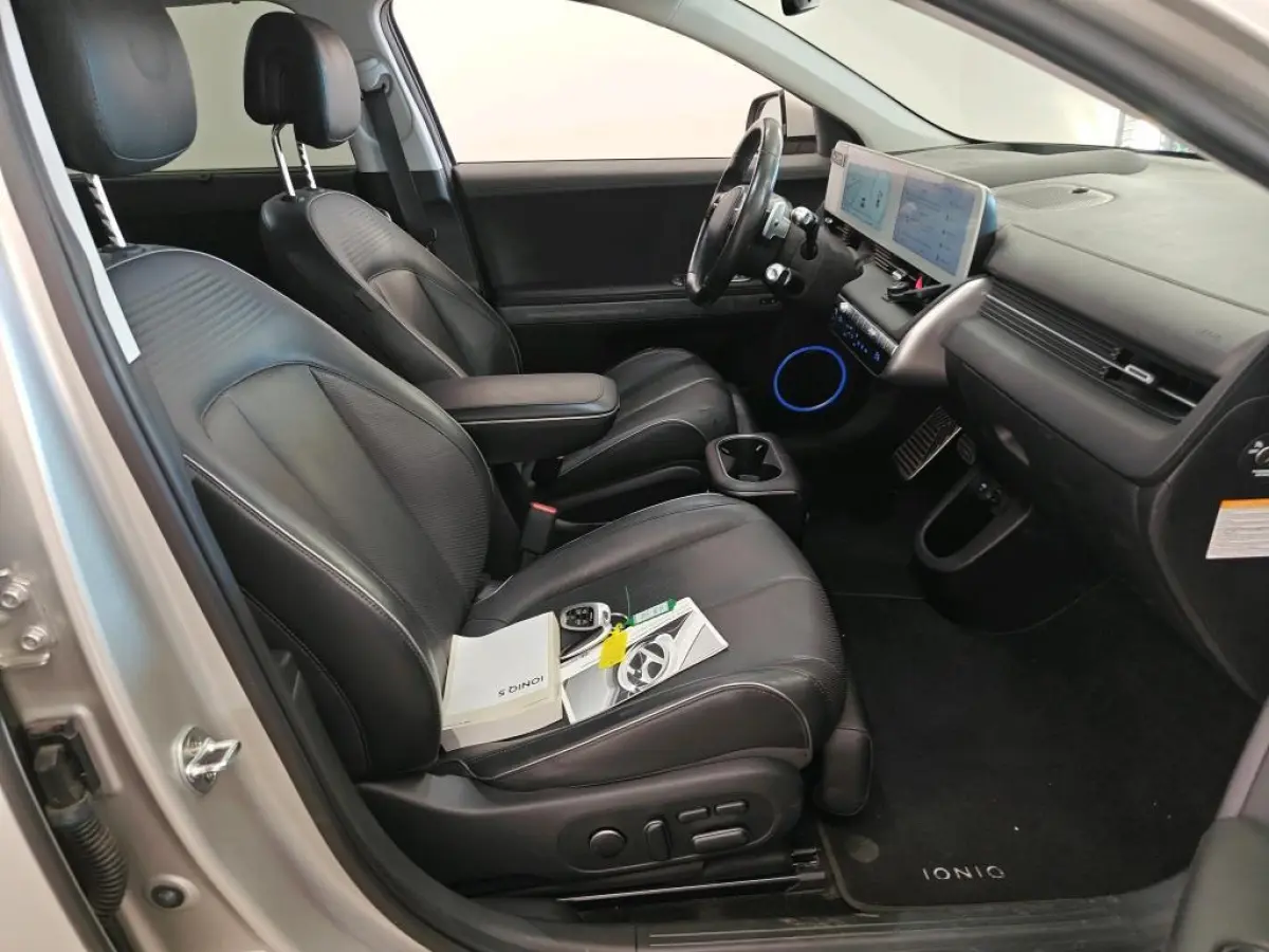 Project 45 AWD 73kWh SOH 100% I PANO I 20" LMV I LEER + VERKOELING + VERWARMING I CAMERA I ORG.NL + NAL