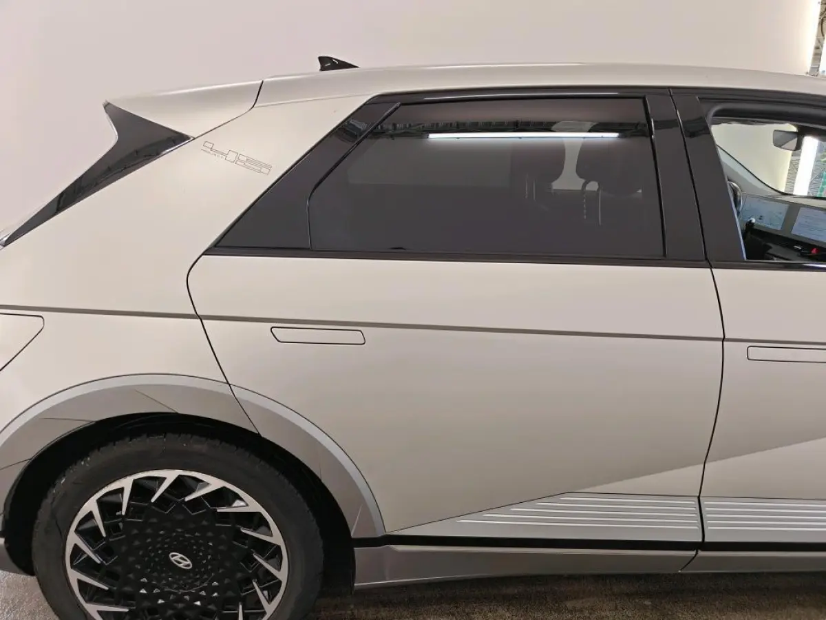 Project 45 AWD 73kWh SOH 100% I PANO I 20" LMV I LEER + VERKOELING + VERWARMING I CAMERA I ORG.NL + NAL
