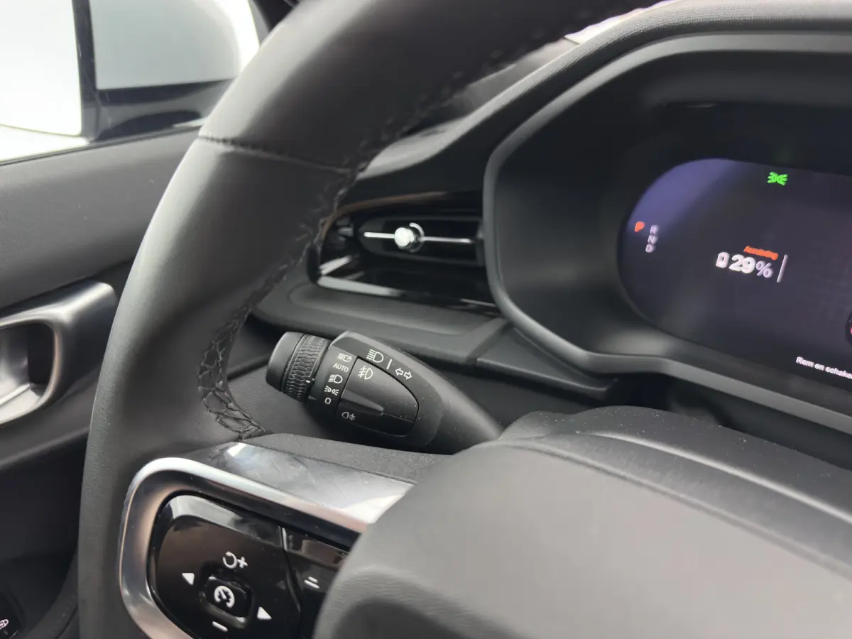 Standard Range Single Motor 69 kWh [3-Fase-11kW] {SOH-90%} (INCL-BTW) Aut. *PANO | FULL-LED | MEMORY-PACK | CAMERA | KEYLESS | LANE-ASSIST | DIGI-COCKPIT | CARPLAY | DAB+ | HEATED-COMFORTSEA