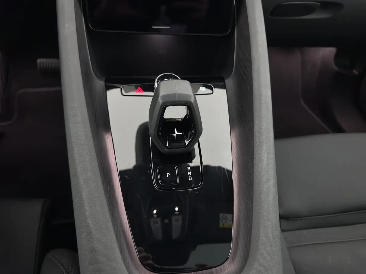 Standard Range Single Motor 69 kWh [3-Fase-11kW] {SOH-90%} (INCL-BTW) Aut. *PANO | FULL-LED | MEMORY-PACK | CAMERA | KEYLESS | LANE-ASSIST | DIGI-COCKPIT | CARPLAY | DAB+ | HEATED-COMFORTSEA