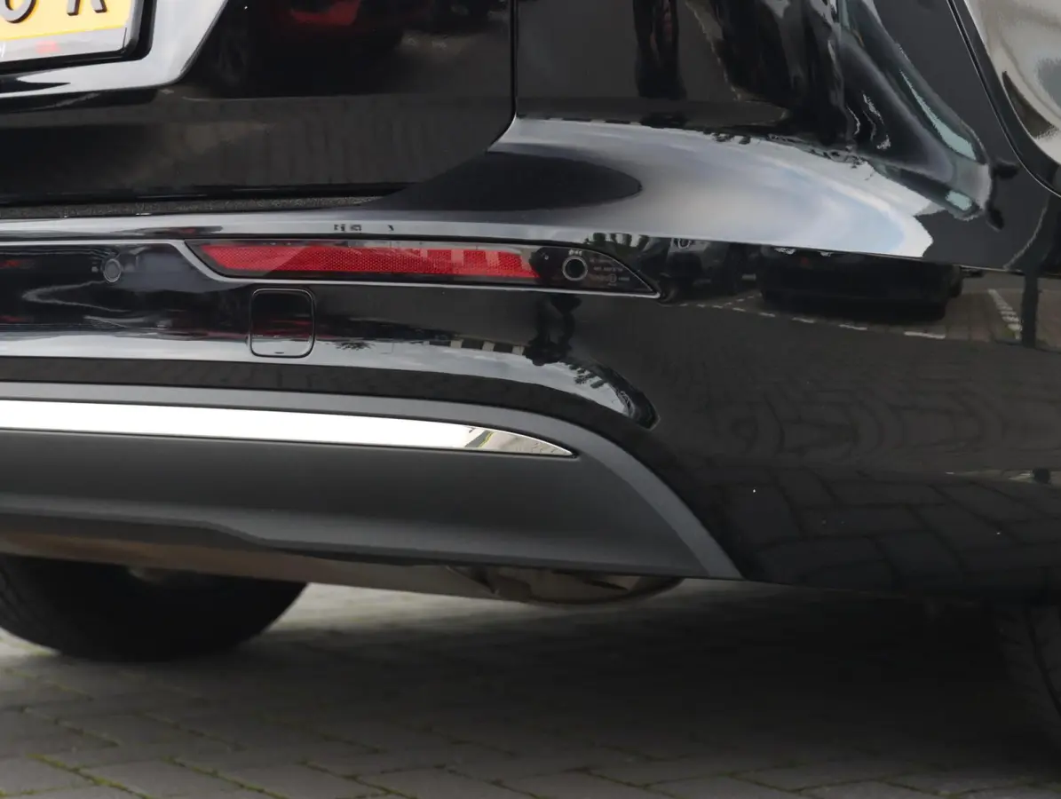 2.0 T6 Plug-in hybrid AWD Ultra Bright | SOH 99% | Long Range