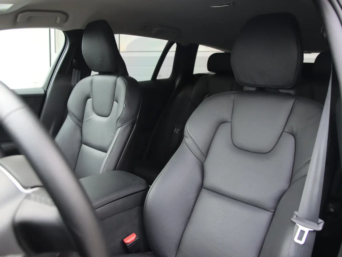 2.0 T6 Plug-in hybrid AWD Ultra Bright | SOH 99% | Long Range