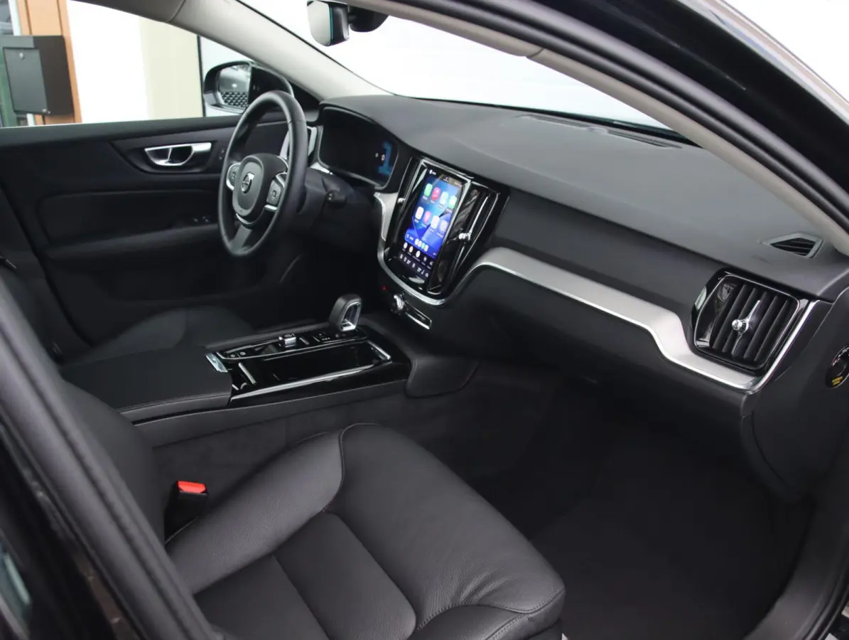 2.0 T6 Plug-in hybrid AWD Ultra Bright | SOH 99% | Long Range