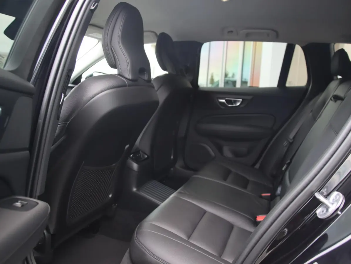 2.0 T6 Plug-in hybrid AWD Ultra Bright | SOH 99% | Long Range