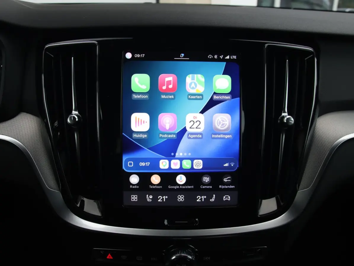 2.0 T6 Plug-in hybrid AWD Ultra Bright | SOH 99% | Long Range