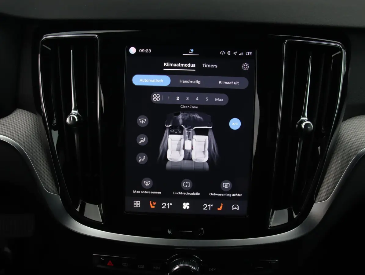 2.0 T6 Plug-in hybrid AWD Ultra Bright | SOH 99% | Long Range