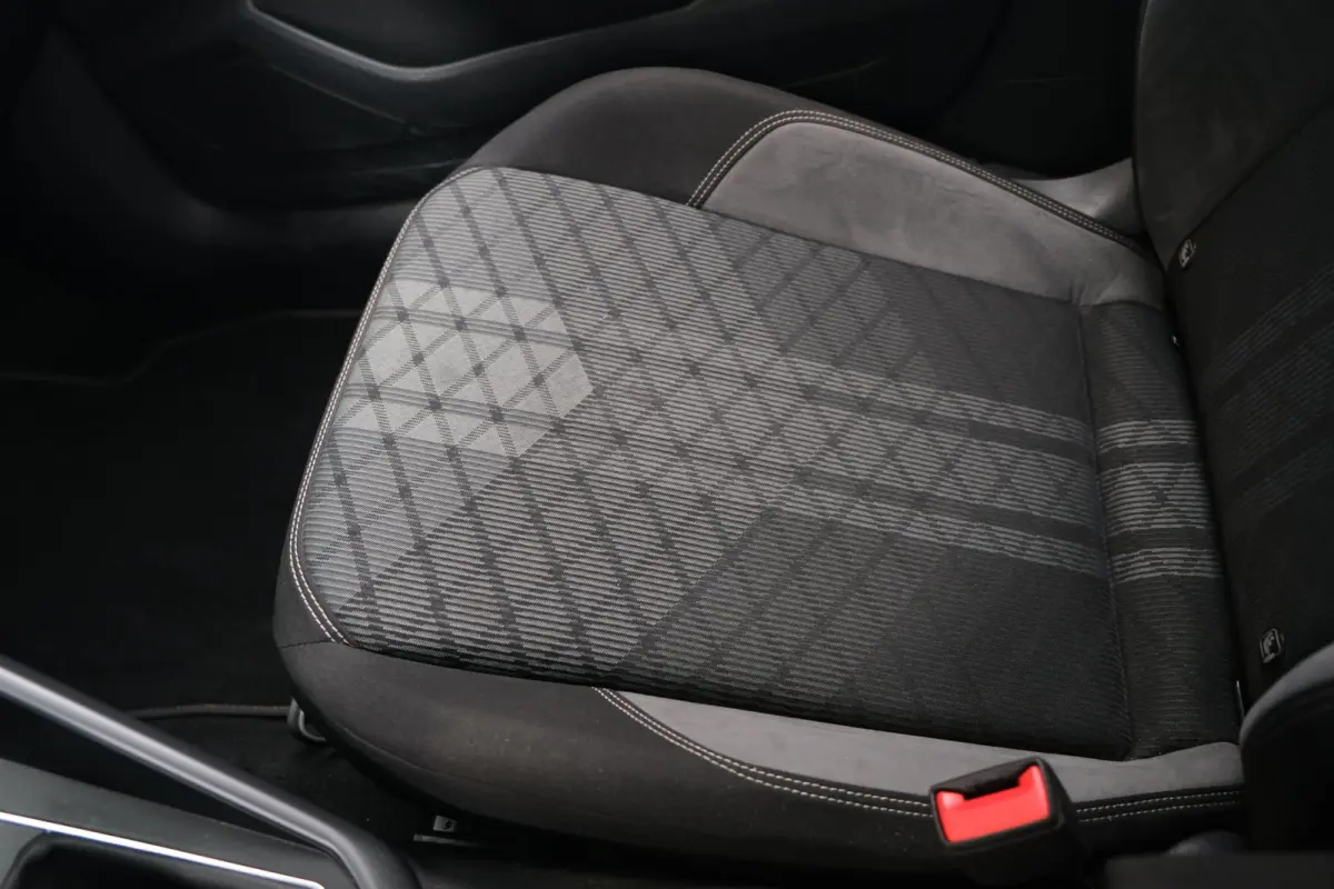 1.0 TSI 110PK 2x R-Line DSG Facelift IQ Matrix Led Camera Virtual ACC Bergamo