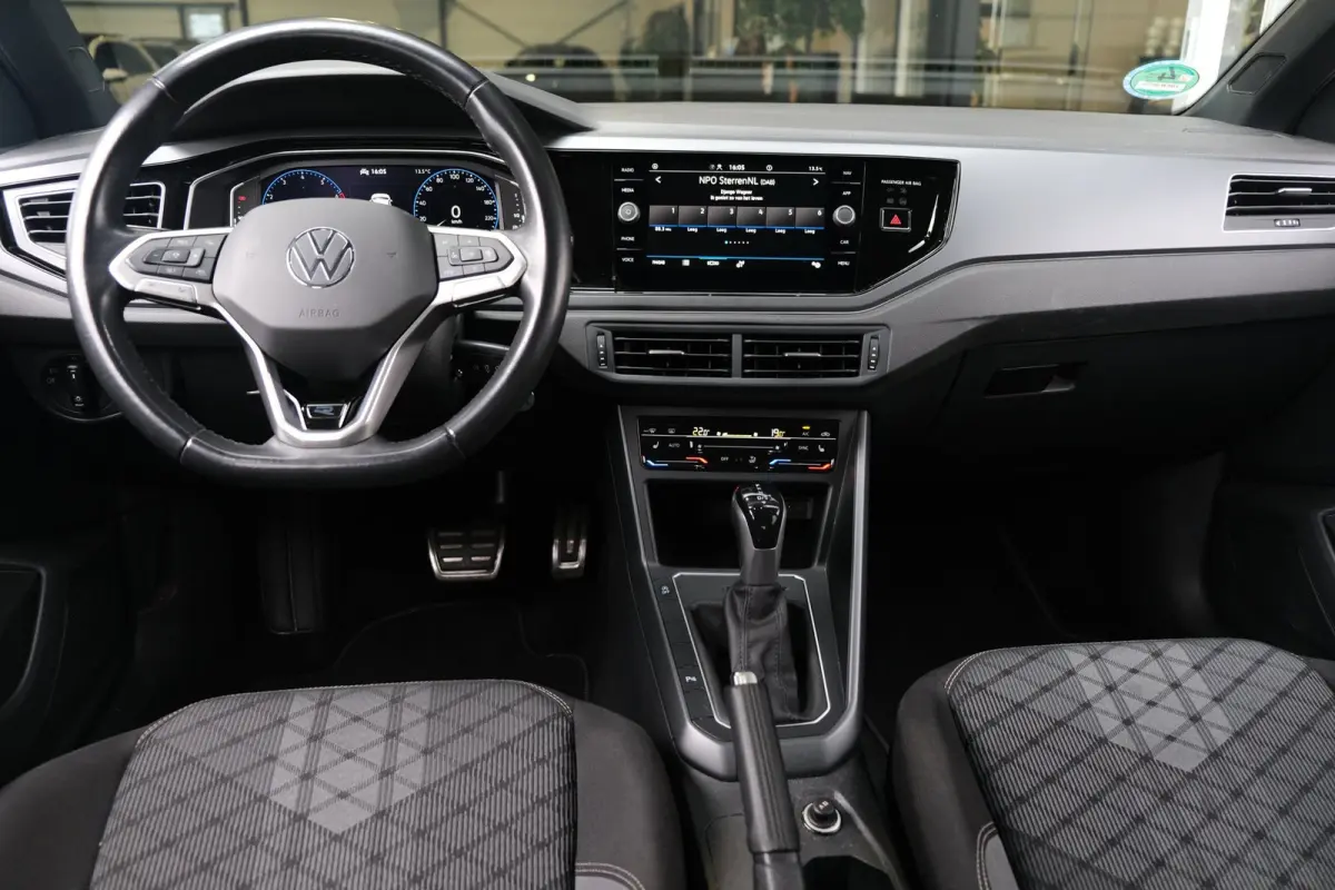 1.0 TSI 110PK 2x R-Line DSG Facelift IQ Matrix Led Camera Virtual ACC Bergamo