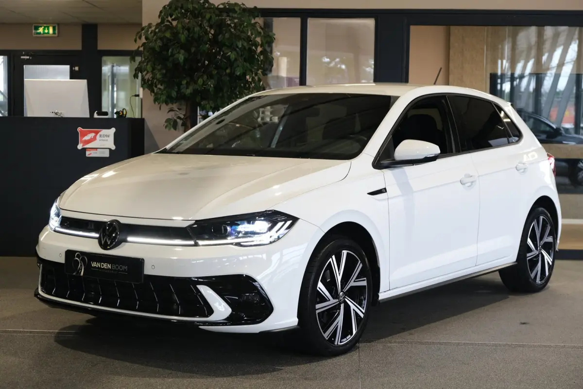 1.0 TSI 110PK 2x R-Line DSG Facelift IQ Matrix Led Camera Virtual ACC Bergamo