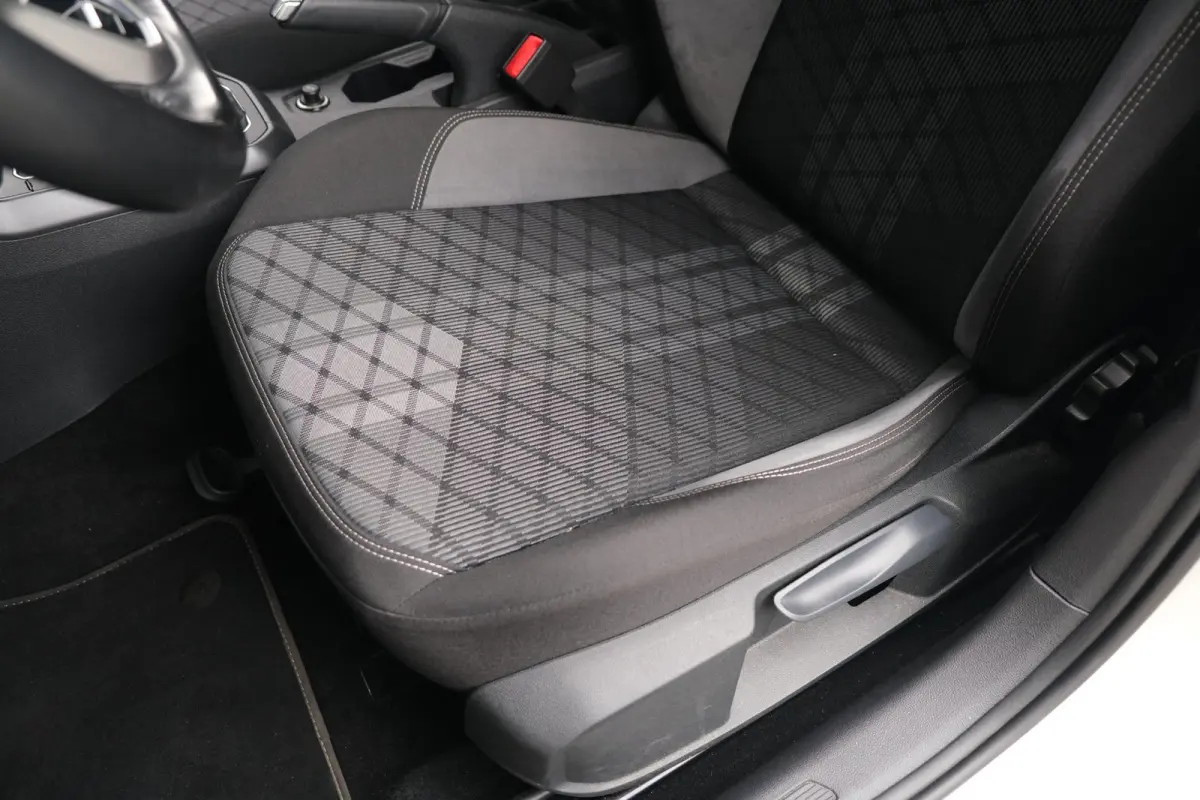 1.0 TSI 110PK 2x R-Line DSG Facelift IQ Matrix Led Camera Virtual ACC Bergamo