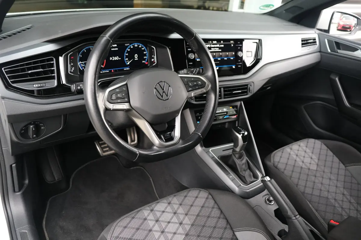 1.0 TSI 110PK 2x R-Line DSG Facelift IQ Matrix Led Camera Virtual ACC Bergamo