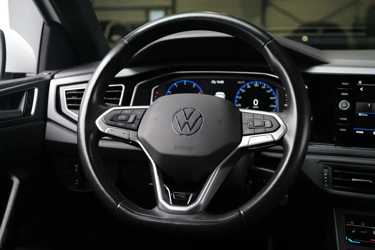 1.0 TSI 110PK 2x R-Line DSG Facelift IQ Matrix Led Camera Virtual ACC Bergamo