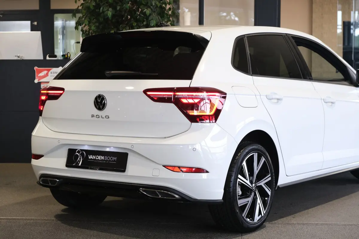 1.0 TSI 110PK 2x R-Line DSG Facelift IQ Matrix Led Camera Virtual ACC Bergamo