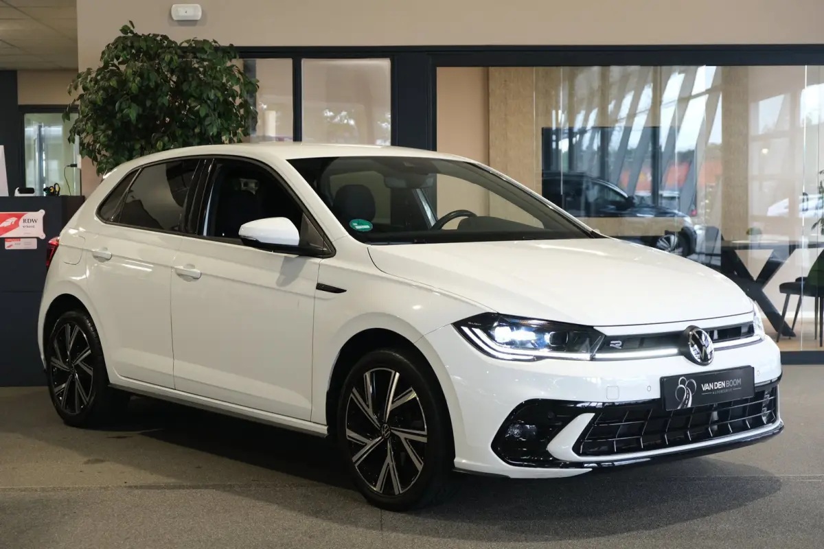 1.0 TSI 110PK 2x R-Line DSG Facelift IQ Matrix Led Camera Virtual ACC Bergamo