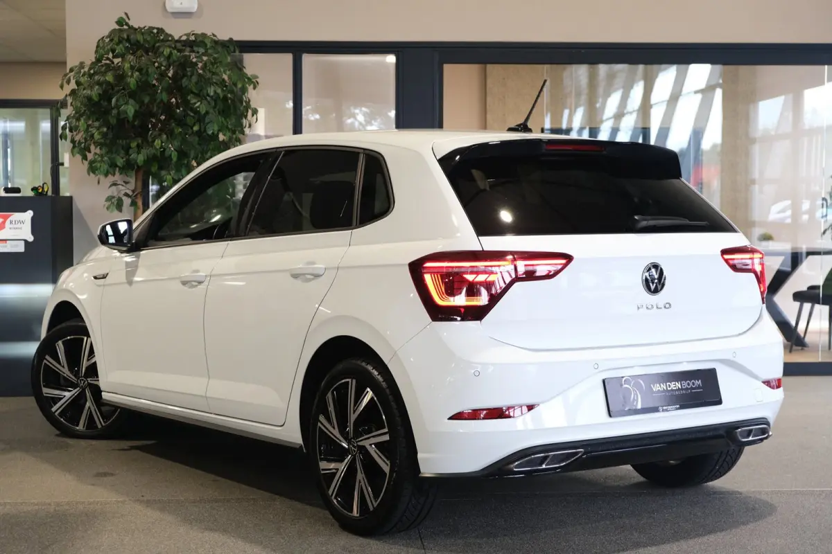 1.0 TSI 110PK 2x R-Line DSG Facelift IQ Matrix Led Camera Virtual ACC Bergamo