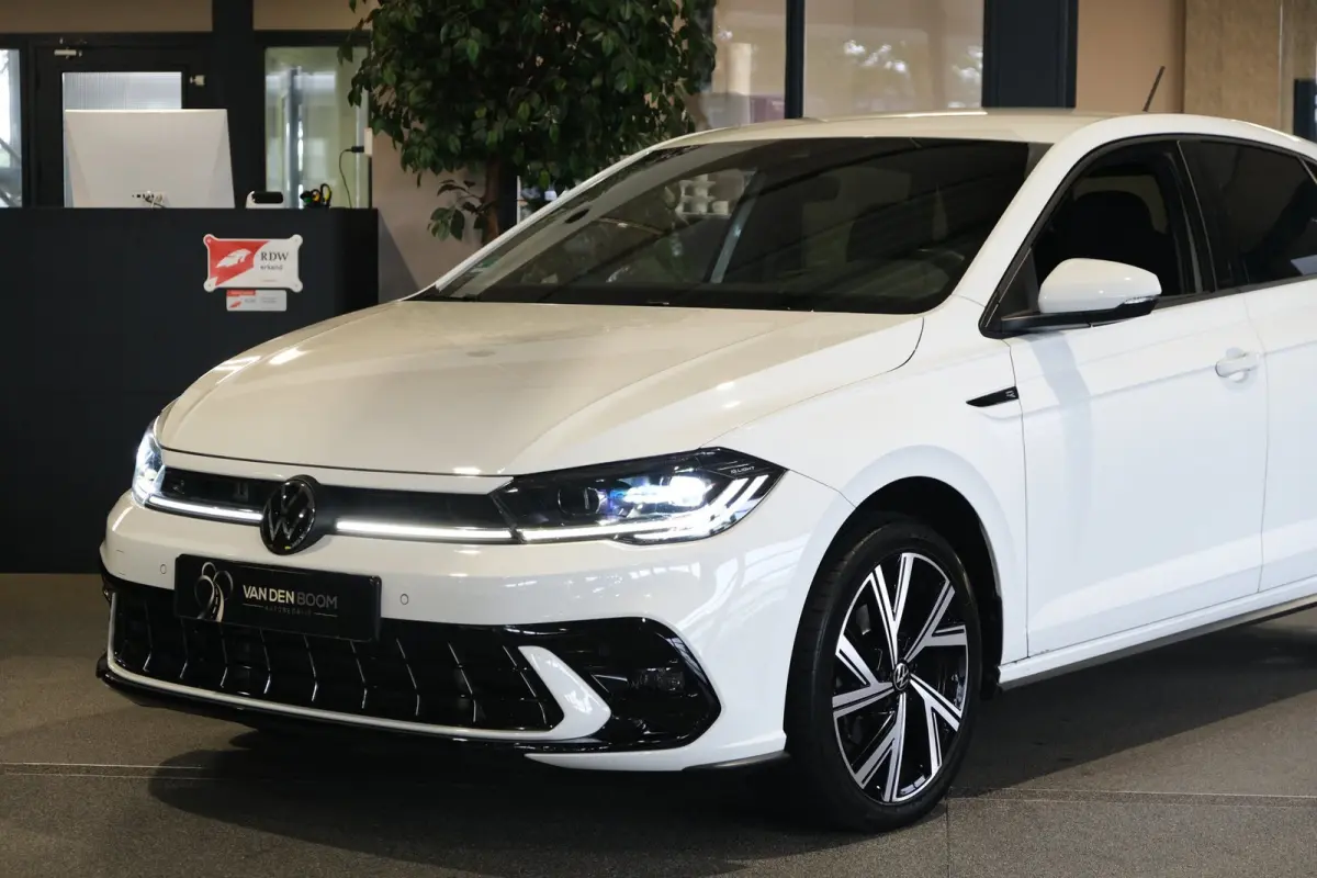 1.0 TSI 110PK 2x R-Line DSG Facelift IQ Matrix Led Camera Virtual ACC Bergamo