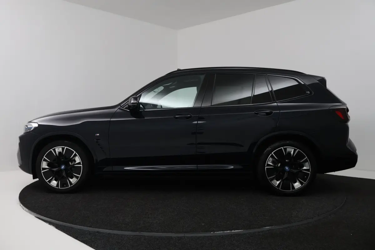 High Executive 80 kWh (100% SOH, PANORAMADAK, LASER, HEAD-UP, 360 CAMERA, STUURVERWARMING)