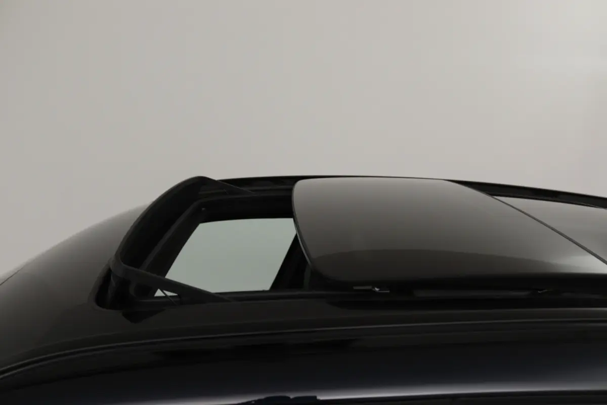 High Executive 80 kWh (100% SOH, PANORAMADAK, LASER, HEAD-UP, 360 CAMERA, STUURVERWARMING)