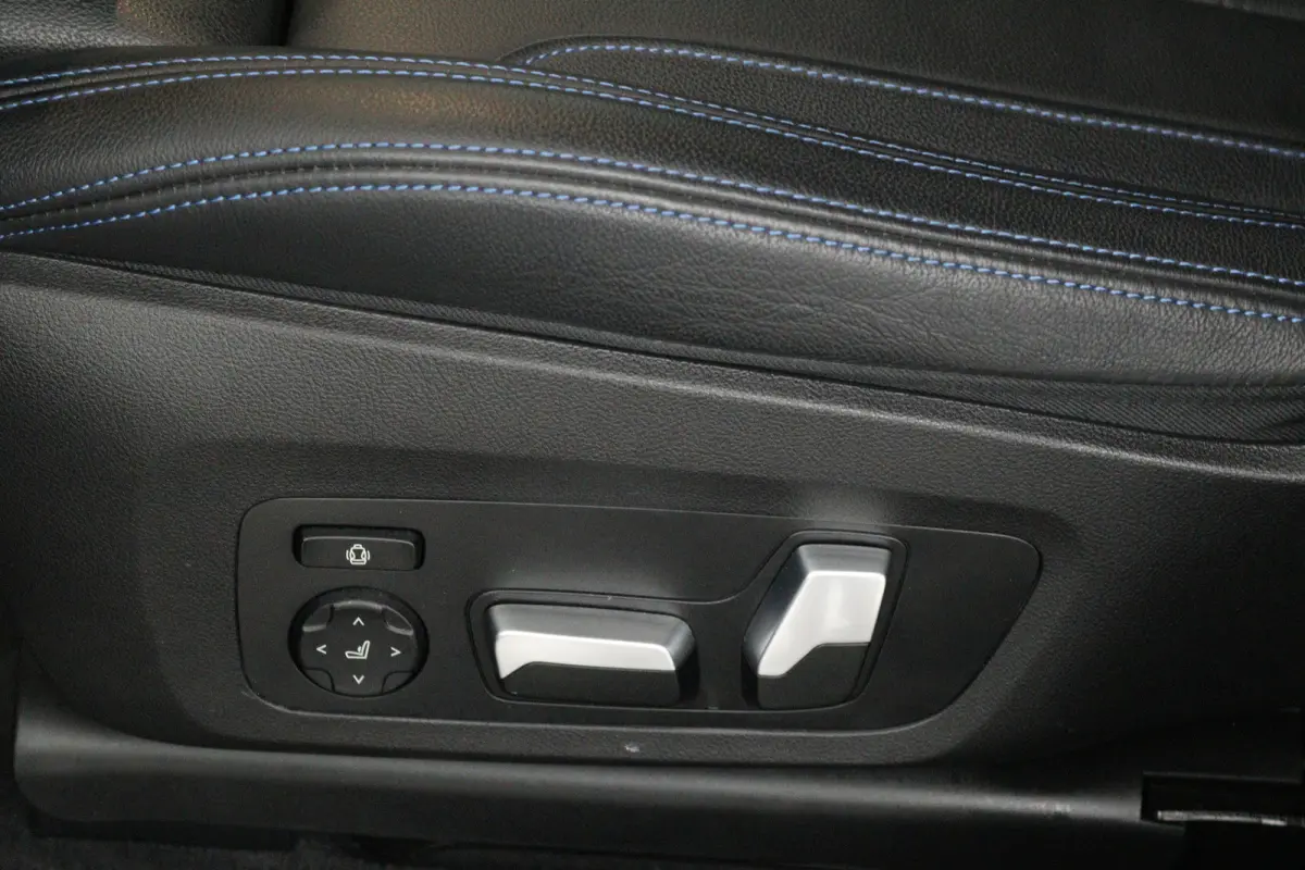 High Executive 80 kWh (100% SOH, PANORAMADAK, LASER, HEAD-UP, 360 CAMERA, STUURVERWARMING)