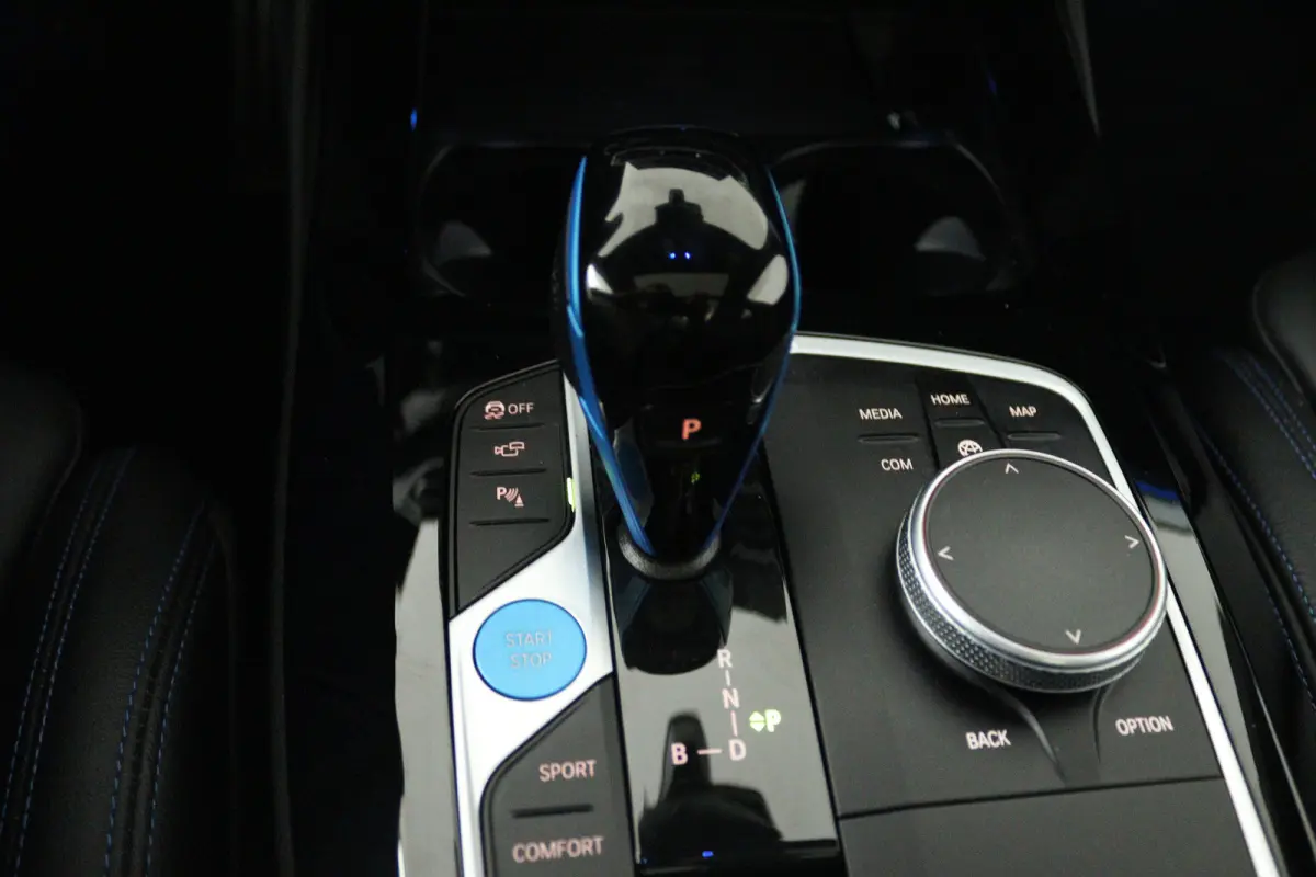 High Executive 80 kWh (100% SOH, PANORAMADAK, LASER, HEAD-UP, 360 CAMERA, STUURVERWARMING)
