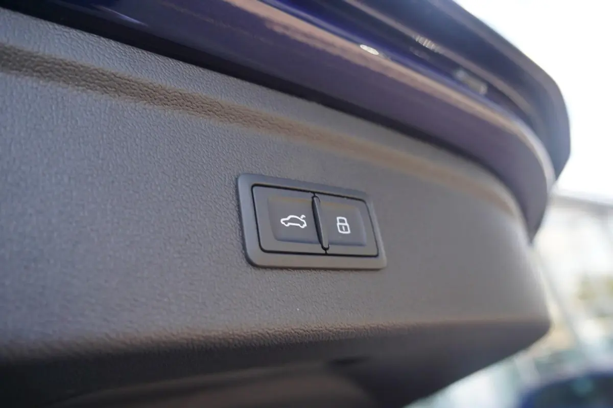 45 TFSIe 245pk PHEV S Edition Competition | Panoramadak | Topview | Keyless | Matrix-LED | Sonos | Optiek Zwart Plus