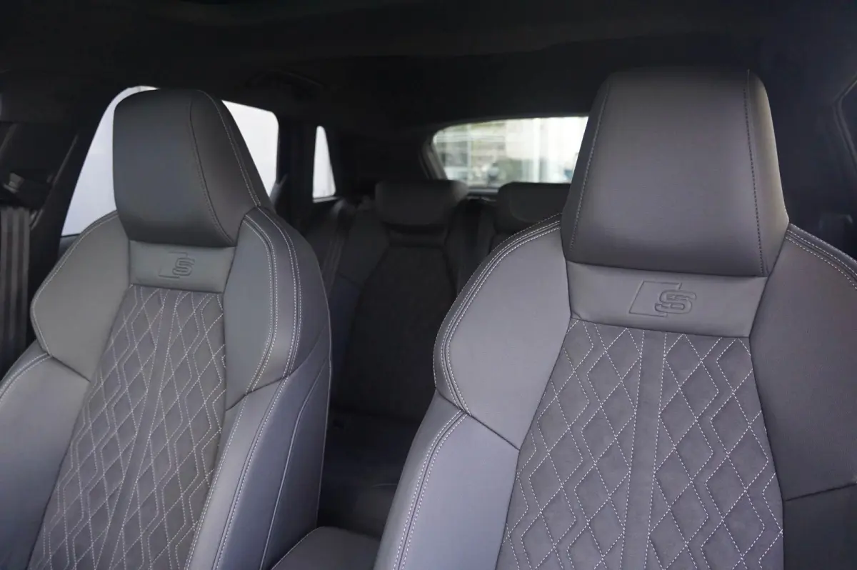 45 TFSIe 245pk PHEV S Edition Competition | Panoramadak | Topview | Keyless | Matrix-LED | Sonos | Optiek Zwart Plus