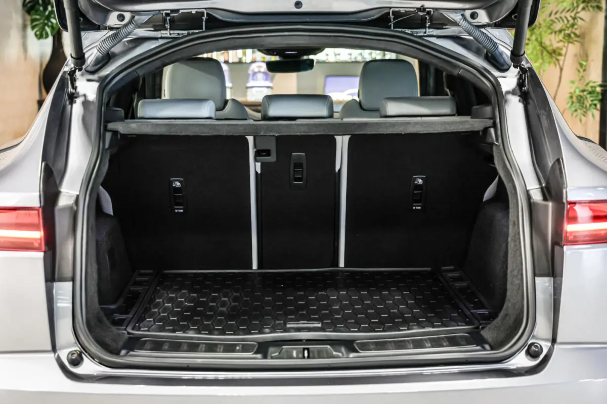 1.5 P300e AWD R-Dynamic S|Leder|Carplay|Camera