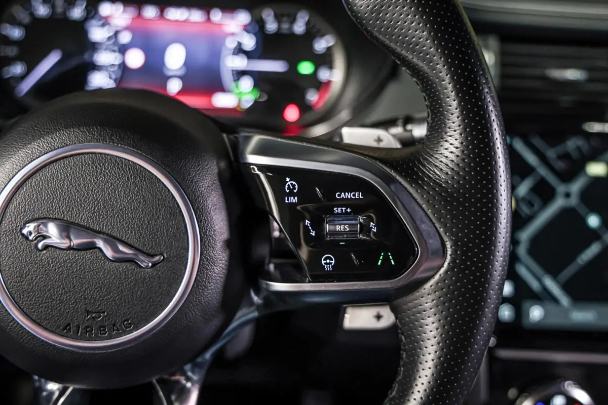 1.5 P300e AWD R-Dynamic S|Leder|Carplay|Camera