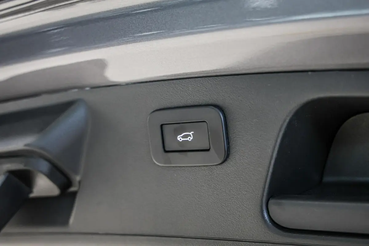 1.5 P300e AWD R-Dynamic S|Leder|Carplay|Camera