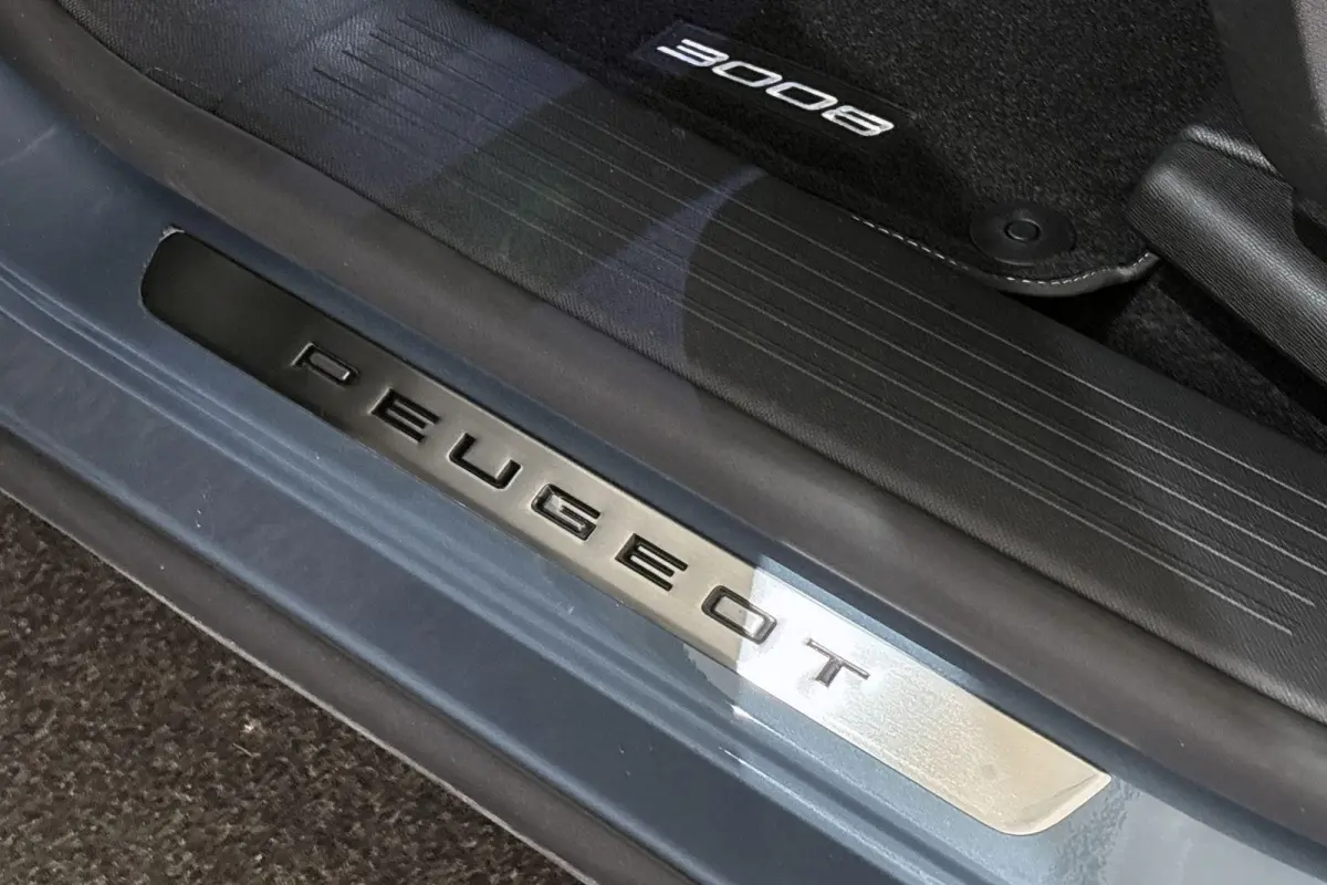 1.6 plug-in Hybrid 195 GT Exclusive Pano Trekhaak Stoelverwarming 360 Camera