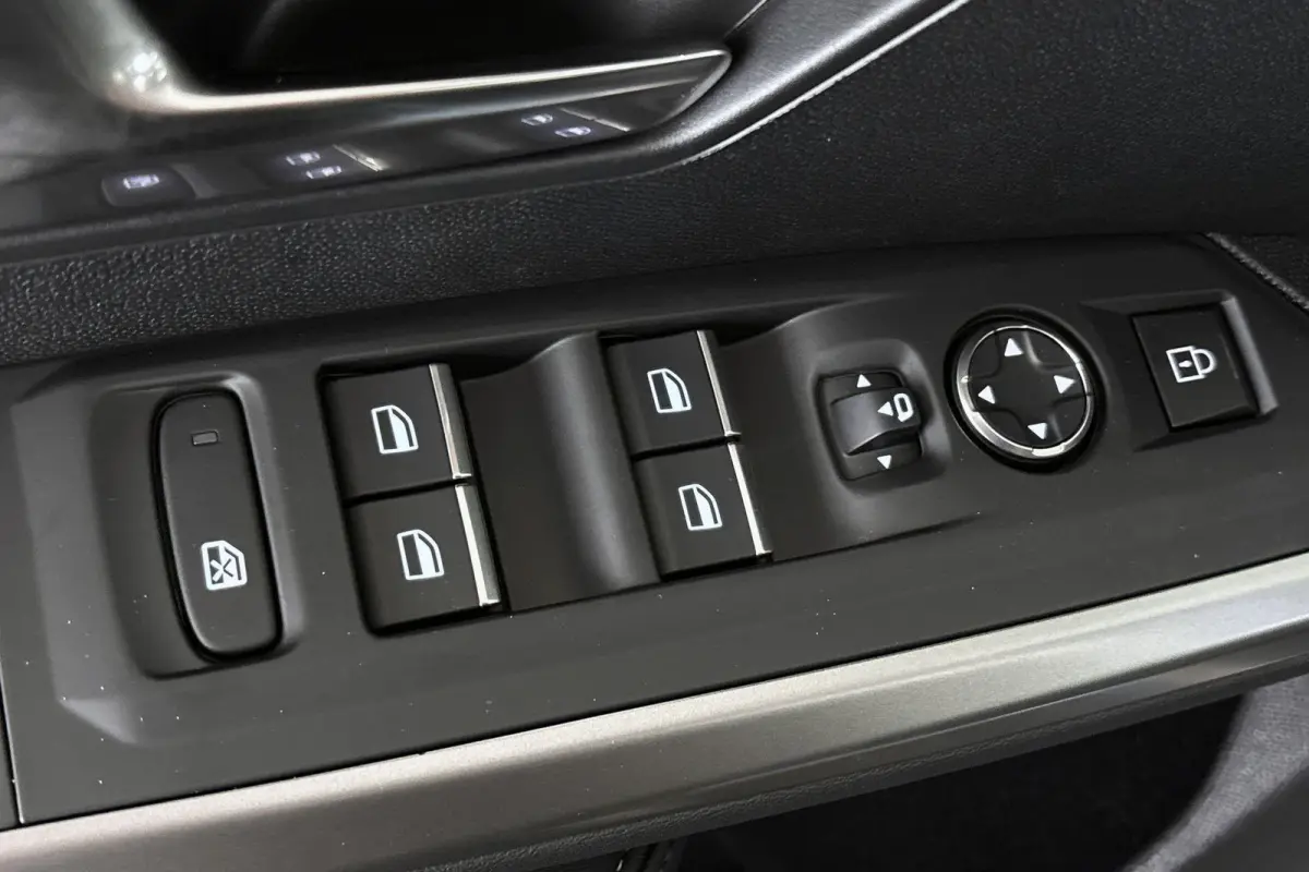 1.6 plug-in Hybrid 195 GT Exclusive Pano Trekhaak Stoelverwarming 360 Camera