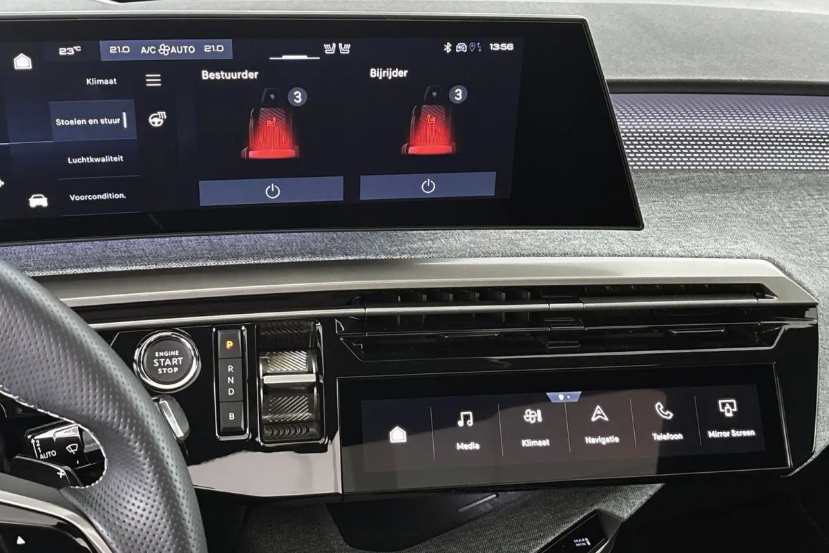 1.6 plug-in Hybrid 195 GT Exclusive Pano Trekhaak Stoelverwarming 360 Camera