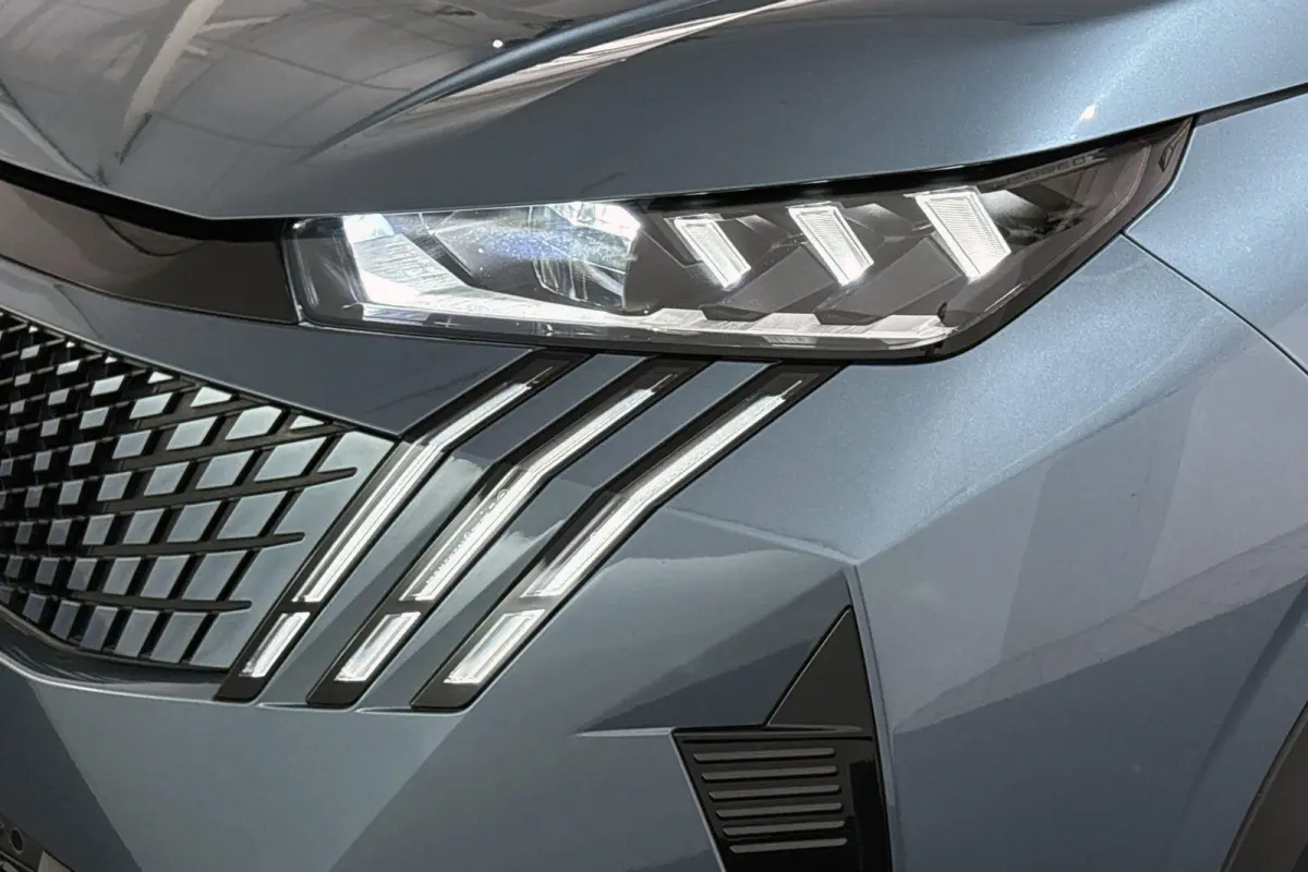 1.6 plug-in Hybrid 195 GT Exclusive Pano Trekhaak Stoelverwarming 360 Camera