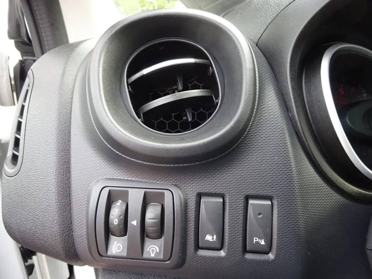 2.0 dCi 145 T29 L1H1 AUTOMAAT 2 X SCHUIFDEUR AIRCO NAVIGATIE 3ZITS CRUISE CONTROL