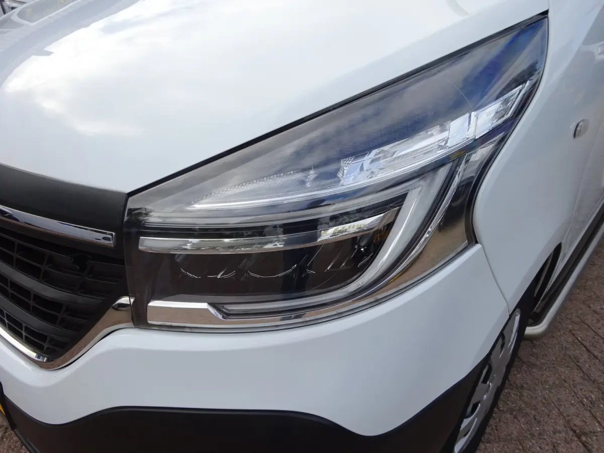 2.0 dCi 145 T29 L1H1 AUTOMAAT 2 X SCHUIFDEUR AIRCO NAVIGATIE 3ZITS CRUISE CONTROL