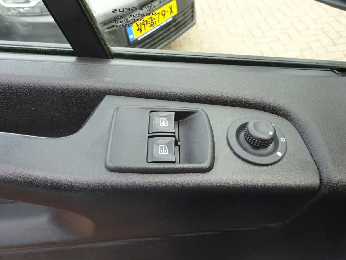 2.0 dCi 145 T29 L1H1 AUTOMAAT 2 X SCHUIFDEUR AIRCO NAVIGATIE 3ZITS CRUISE CONTROL