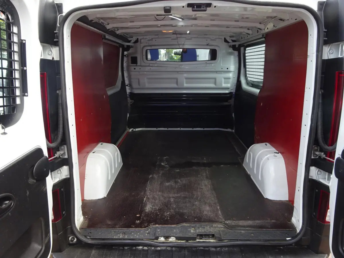 2.0 dCi 145 T29 L1H1 AUTOMAAT 2 X SCHUIFDEUR AIRCO NAVIGATIE 3ZITS CRUISE CONTROL