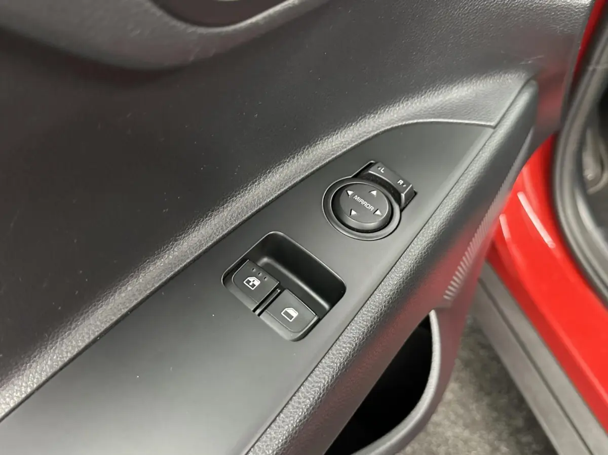 1.0 T-GDi MHEV DynamicLine CAMERA CARPLAY NAVI CRUISE.